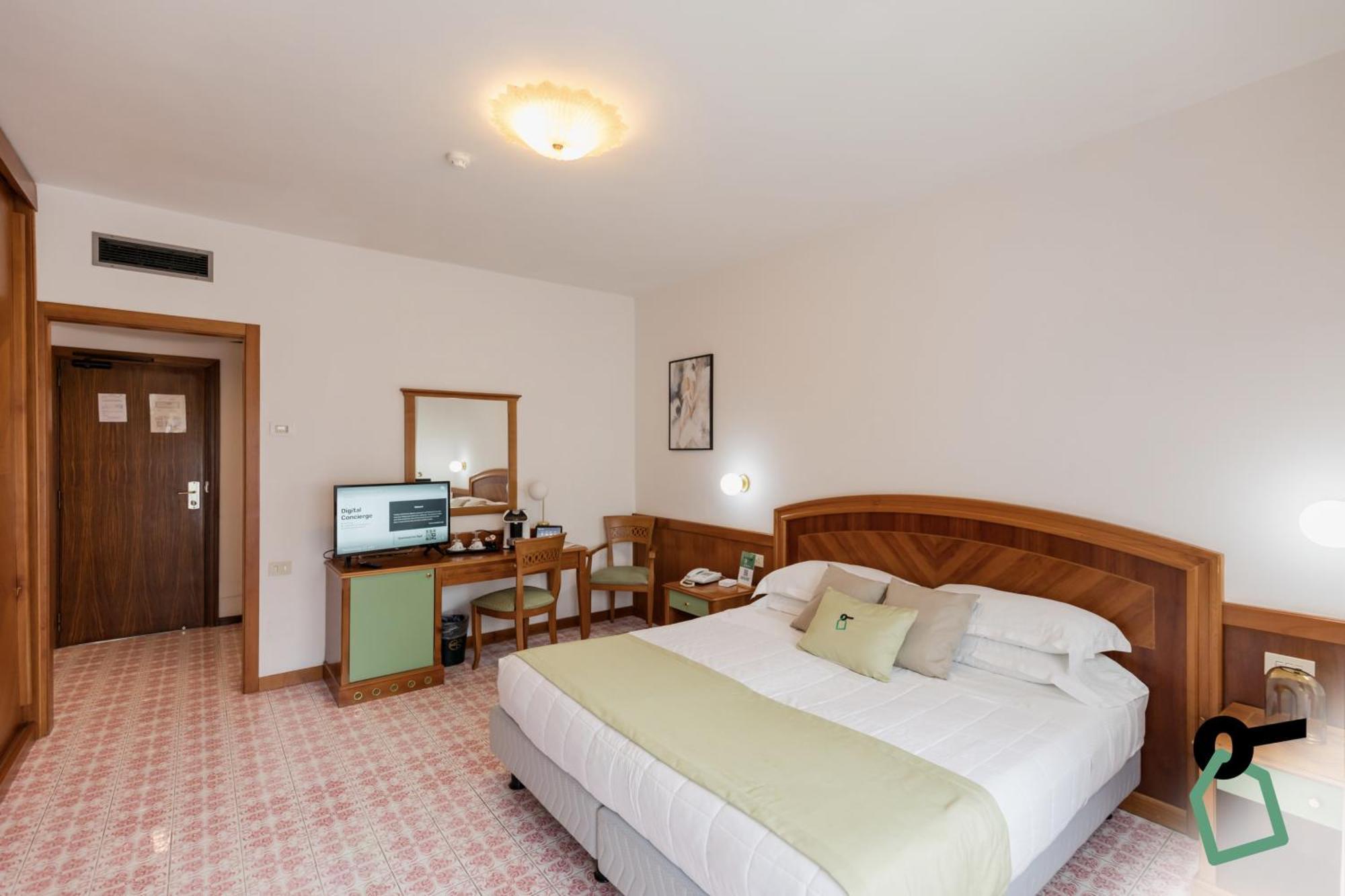 Hotiday Room Collection - Sorrent Exterior foto